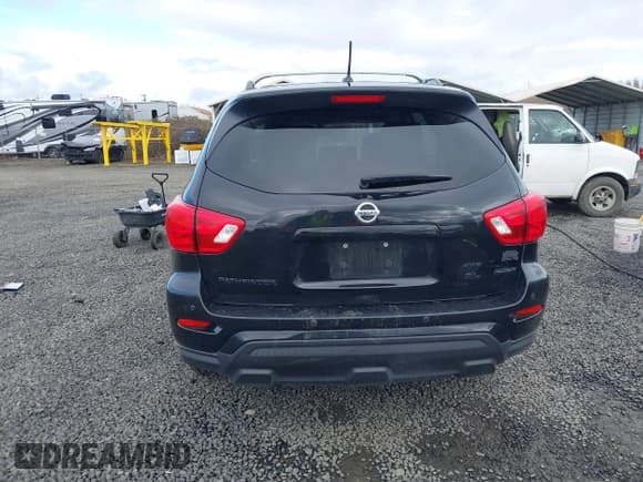✅ 2018 Nissan Pathfinder SL • VIN: 5N1DR2MM2JC642120 • Lot: 41806544. Listed on IAAI with 68,279 mi. Free auction sales archive from the USA and detailed vehicle history report at DreamBid. Image 16.