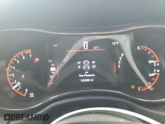 ✅ 2019 Dodge Durango GT Plus • VIN: 1C4RDJDG3KC557124 • Лот: 81553395. Опубликован ранее на Copart с пробегом 123 589 миль. Бесплатный доступ к архиву аукционных продаж из США и подробный отчёт об истории автомобиля на DreamBid. Изображение 9.