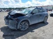 ✅ 2025 Mazda CX-50 Hybrid Premium Plus Package • VIN: 7MMVAAEW9SN127423 • Lot: 43322908. Wystawiony na IAAI z przebiegiem 2 928 mil. Bezpłatny archiwum sprzedaży aukcyjnych z USA i szczegółowy raport historii pojazdu na DreamBid. Zdjęcie 2.