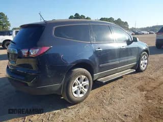 ✅ 2015 Chevrolet Traverse LS • VIN: 1GNKRFEDXFJ275799 • Lot: 43404084. Wystawiony na IAAI z przebiegiem 150 564 mil. Bezpłatny archiwum sprzedaży aukcyjnych z USA i szczegółowy raport historii pojazdu na DreamBid. Zdjęcie 4.