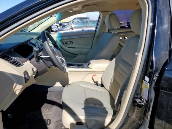 ✅ 2017 Ford Taurus SE • VIN: 1FAHP2D88HG145385 • Lot: 59187535. Listed on Copart with 132,078 mi. Free auction sales archive from the USA and detailed vehicle history report at DreamBid. Image 7.