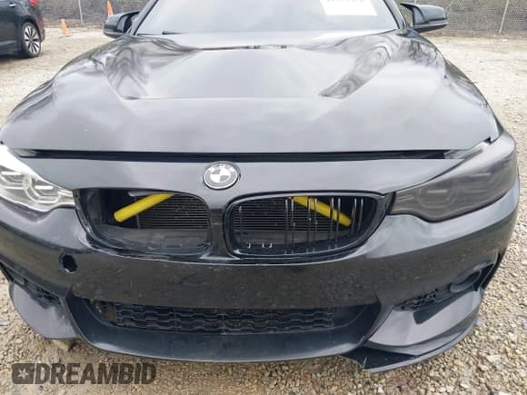✅ 2014 BMW 4 Series 435i • VIN: WBA3R1C59EF729230 • Lot: 41924478. Listed on IAAI with 109,357 mi. Free auction sales archive from the USA and detailed vehicle history report at DreamBid. Image 18.