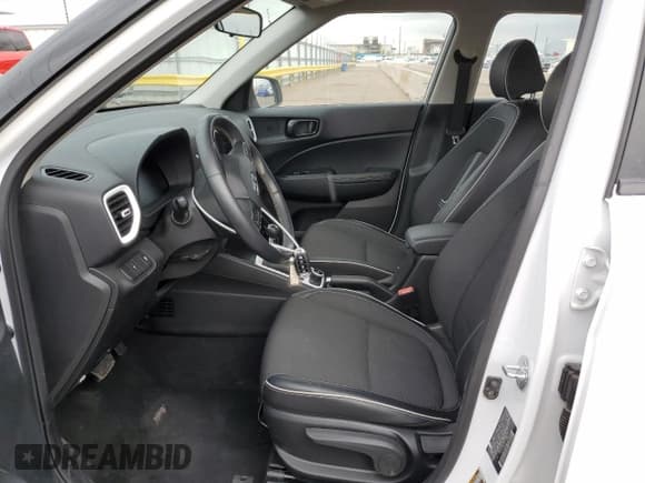 ✅ 2023 Hyundai Venue SEL • VIN: KMHRC8A35PU248118 • Lot: 42764815. Listed on Copart with 45,424 mi. Free auction sales archive from the USA and detailed vehicle history report at DreamBid. Image 7.