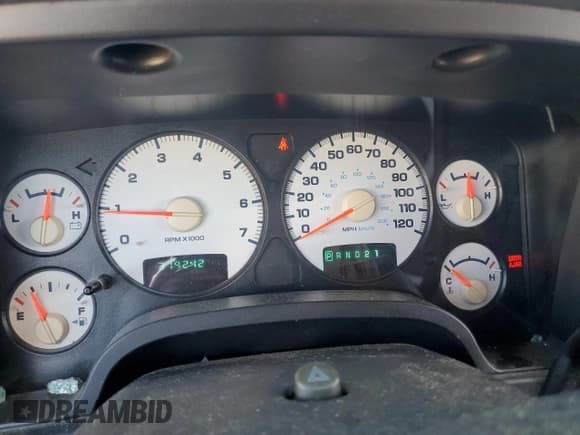 ✅ 2004 Dodge 1500 SLT • VIN: 1D7HA18D04S732688 • Лот: 89933965. Опубликован ранее на Copart с пробегом 319 242 миль. Бесплатный доступ к архиву аукционных продаж из США и подробный отчёт об истории автомобиля на DreamBid. Изображение 9.