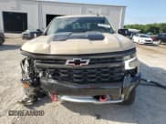 ✅ 2022 Chevrolet Silverado 1500 ZR2 • VIN: 3GCUDHEL0NG517180 • Лот: 58510145. Опубликован ранее на Copart с пробегом 23 101 миль. Бесплатный доступ к архиву аукционных продаж из США и подробный отчёт об истории автомобиля на DreamBid. Изображение 5.