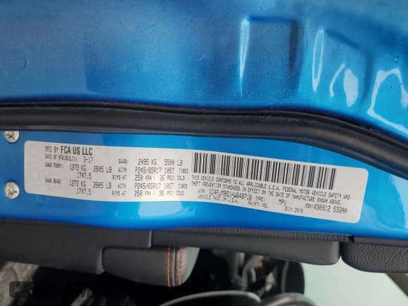 ✅ 2017 Jeep Cherokee Trailhawk • VIN: 1C4PJMBS1HW648716 • Lot: 57490635. Listed on Copart with 94,983 mi. Free auction sales archive from the USA and detailed vehicle history report at DreamBid. Image 13.