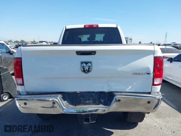 ✅ 2015 Ram 2500 Tradesman • VIN: 3C6UR5CJ8FG529510 • Lot: 41708937. Wystawiony na IAAI z przebiegiem 111 404 mil. Bezpłatny archiwum sprzedaży aukcyjnych z USA i szczegółowy raport historii pojazdu na DreamBid. Zdjęcie 16.