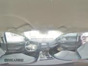 ✅ 2019 Ford Escape SE • VIN: 1FMCU9GD0KUA23378 • Lot: 81250635. Wystawiony na Copart z przebiegiem 46 283 mil. Bezpłatny archiwum sprzedaży aukcyjnych z USA i szczegółowy raport historii pojazdu na DreamBid. Zdjęcie 15.