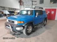 ✅ 2007 Toyota FJ Cruiser • VIN: JTEZU11F970005529 • Lot: 42719883. Wystawiony na IAAI z przebiegiem 131 386 mil. Bezpłatny archiwum sprzedaży aukcyjnych z USA i szczegółowy raport historii pojazdu na DreamBid. Zdjęcie 2.