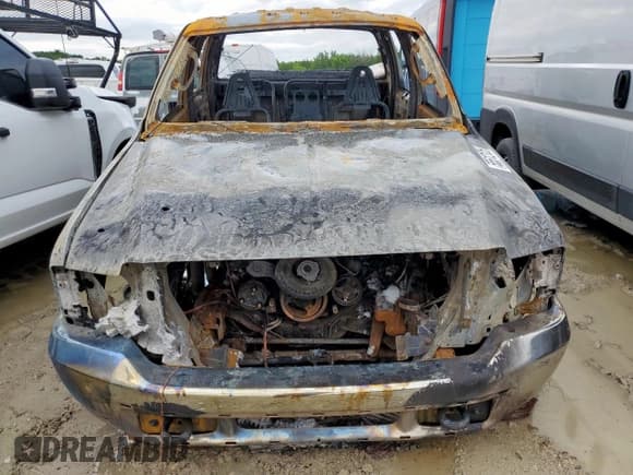 ✅ 2004 Ford F-350 XL • VIN: 1FTSW31P74EB47011 • Lot: 55512125. Listed on Copart with Not provided. Free auction sales archive from the USA and detailed vehicle history report at DreamBid. Image 5.