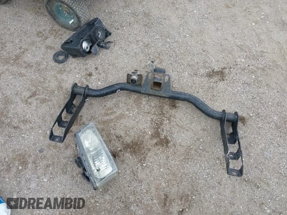 ✅ 2000 Chevrolet Silverado 1500 LS • VIN: 1GCEK14T4YZ263223 • Лот: 42371601. Опубликован ранее на IAAI с пробегом 271 379 миль. Бесплатный доступ к архиву аукционных продаж из США и подробный отчёт об истории автомобиля на DreamBid. Изображение 12.