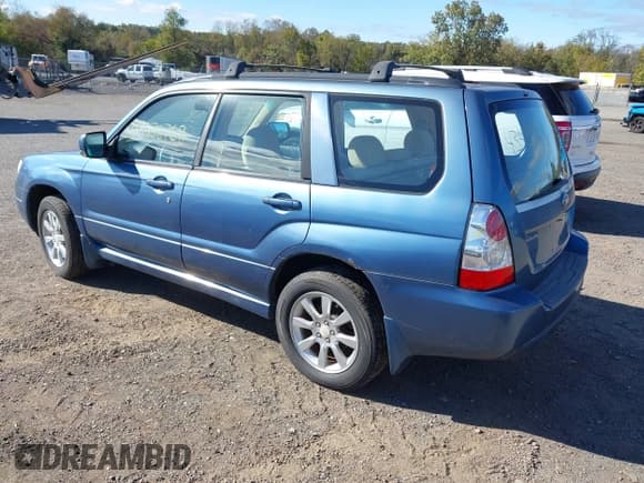 ✅ 2007 Subaru Forester X • VIN: JF1SG65607H712692 • Lot: 43438768. Listed on IAAI with 207,536 mi. Free auction sales archive from the USA and detailed vehicle history report at DreamBid. Image 3.