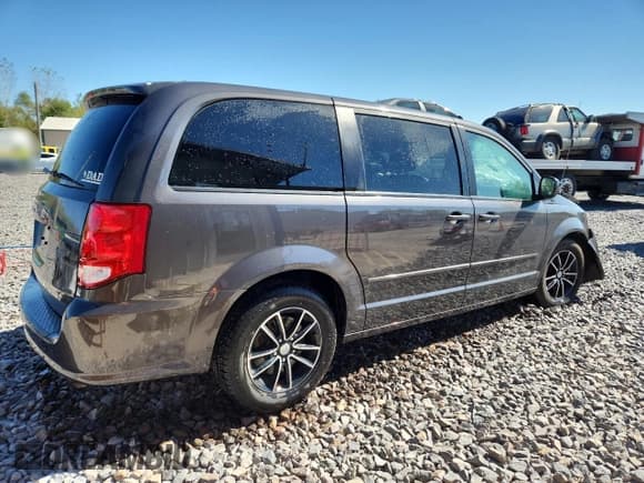 ✅ 2016 Dodge Grand Caravan SXT • VIN: 2C4RDGCG4GR116427 • Lot: 85648365. Wystawiony na Copart z przebiegiem Nie podano. Bezpłatny archiwum sprzedaży aukcyjnych z USA i szczegółowy raport historii pojazdu na DreamBid. Zdjęcie 3.