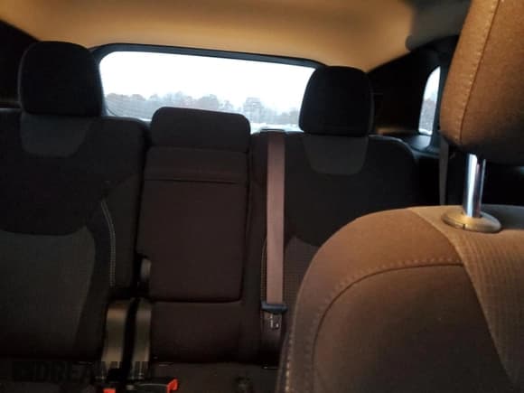 ✅ 2016 Jeep Cherokee Latitude • VIN: 1C4PJMCB0GW340370 • Лот: 92268885. Опубликован ранее на Copart с пробегом 74 235 миль. Бесплатный доступ к архиву аукционных продаж из США и подробный отчёт об истории автомобиля на DreamBid. Изображение 10.