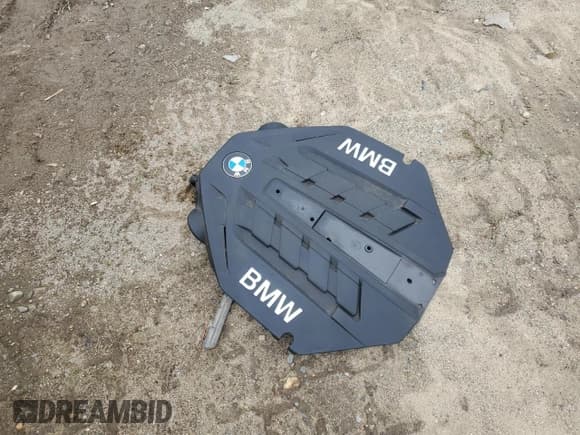 ✅ 2014 BMW 6 Series 650i xDrive • VIN: WBA6B4C51ED099119 • Lot: 90423915. Wystawiony na Copart z przebiegiem 100 840 mil. Bezpłatny archiwum sprzedaży aukcyjnych z USA i szczegółowy raport historii pojazdu na DreamBid. Zdjęcie 12.