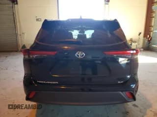 ✅ 2022 Toyota Highlander Hybrid XLE • VIN: 5TDGBRCH9NS552146 • Lot: 82642455. Listed on Copart with 80,819 mi. Free auction sales archive from the USA and detailed vehicle history report at DreamBid. Image 6.