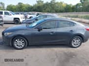 ✅ 2015 Mazda 3 i Touring • VIN: JM1BM1V78F1251215 • Лот: 43143642. Опубликован ранее на IAAI с пробегом 136 521 миль. Бесплатный доступ к архиву аукционных продаж из США и подробный отчёт об истории автомобиля на DreamBid. Изображение 14.