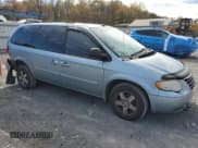 ✅ 2005 Chrysler Town & Country LX • VIN: 2C4GP44RX5R593910 • Lot: 89924355. Wystawiony na Copart z przebiegiem 145 030 mil. Bezpłatny archiwum sprzedaży aukcyjnych z USA i szczegółowy raport historii pojazdu na DreamBid. Zdjęcie 4.