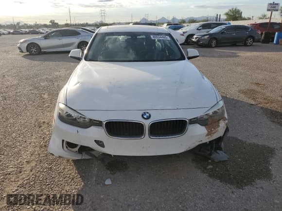 ✅ 2013 BMW 3 Series 328i • VIN: WBA3C1C54DK103656 • Lot: 89534465. Listed on Copart with 106,993 mi. Free auction sales archive from the USA and detailed vehicle history report at DreamBid. Image 5.