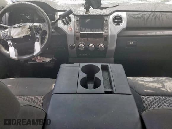 ✅ 2021 Toyota Tundra SR5 • VIN: 5TFUY5F13MX019405 • Lot: 65680905. Listed on Copart with 220,416 mi. Free auction sales archive from the USA and detailed vehicle history report at DreamBid. Image 8.