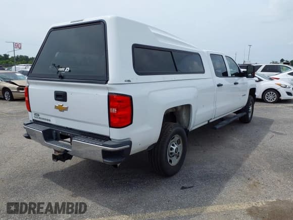 ✅ 2019 Chevrolet Silverado 2500HD Work Truck • VIN: 1GC1CREG5KF254714 • Lot: 42791694. Wystawiony na IAAI z przebiegiem 298 620 mil. Bezpłatny archiwum sprzedaży aukcyjnych z USA i szczegółowy raport historii pojazdu na DreamBid. Zdjęcie 4.