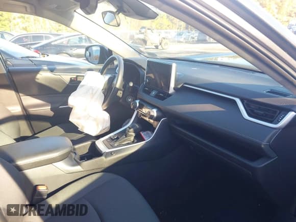 ✅ 2025 Toyota RAV4 Hybrid LE • VIN: 4T3LWRFV2SU182544 • Lot: 43483307. Listed on IAAI with 21,644 mi. Free auction sales archive from the USA and detailed vehicle history report at DreamBid. Image 5.