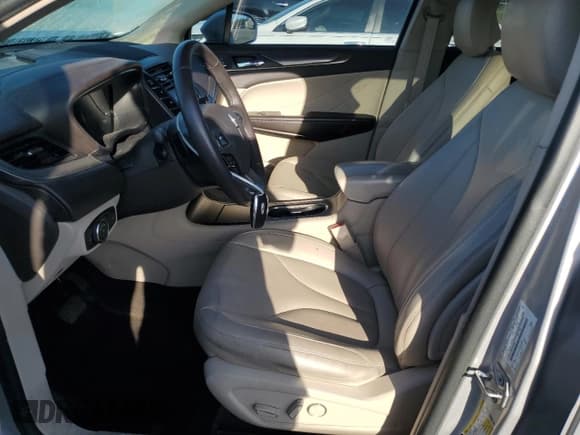 ✅ 2018 Lincoln MKC Premiere • VIN: 5LMCJ1C93JUL01035 • Lot: 64951445. Listed on Copart with 226,475 mi. Free auction sales archive from the USA and detailed vehicle history report at DreamBid. Image 7.