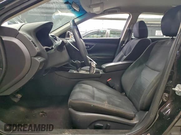 ✅ 2016 Nissan Altima S • VIN: 1N4AL3AP9GC238856 • Lot: 95619085. Wystawiony na Copart z przebiegiem 136 213 mil. Bezpłatny archiwum sprzedaży aukcyjnych z USA i szczegółowy raport historii pojazdu na DreamBid. Zdjęcie 7.