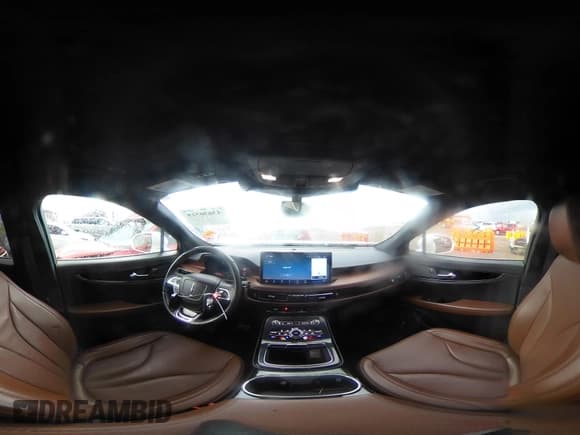 ✅ 2022 Lincoln Nautilus Reserve • VIN: 2LMPJ8K99NBL08683 • Lot: 43636519. Wystawiony na IAAI z przebiegiem 15 680 mil. Bezpłatny archiwum sprzedaży aukcyjnych z USA i szczegółowy raport historii pojazdu na DreamBid. Zdjęcie 18.