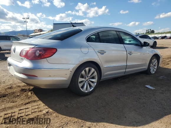 ✅ 2012 Volkswagen CC Sport • VIN: WVWMP7AN4CE526672 • Lot: 81270315. Wystawiony na Copart z przebiegiem 119 233 mil. Bezpłatny archiwum sprzedaży aukcyjnych z USA i szczegółowy raport historii pojazdu na DreamBid. Zdjęcie 3.