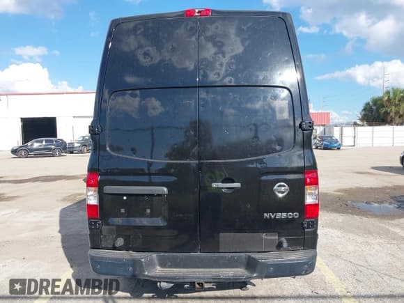 ✅ 2017 Nissan NV Cargo SV • VIN: 1N6AF0LY7HN804070 • Лот: 43517255. Опубликован ранее на IAAI с пробегом 125 609 миль. Бесплатный доступ к архиву аукционных продаж из США и подробный отчёт об истории автомобиля на DreamBid. Изображение 16.
