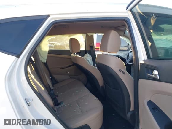 ✅ 2019 Hyundai Tucson Night Edition • VIN: KM8J3CAL0KU985218 • Lot: 43729808. Listed on IAAI with 155,231 mi. Free auction sales archive from the USA and detailed vehicle history report at DreamBid. Image 8.