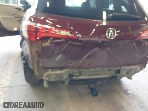 ✅ 2018 Acura RDX Technology • VIN: 5J8TB3H52JL003007 • Lot: 41884216. Wystawiony na IAAI z przebiegiem 79 274 mil. Bezpłatny archiwum sprzedaży aukcyjnych z USA i szczegółowy raport historii pojazdu na DreamBid. Zdjęcie 19.