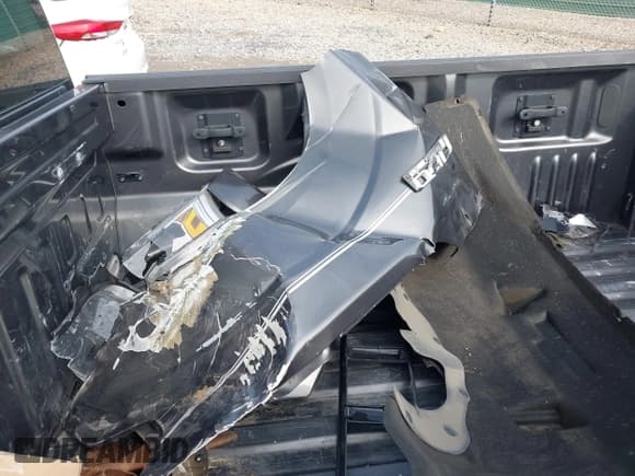 ✅ 2015 Ford F-150 XLT • VIN: 1FTEW1EP3FFC36728 • Lot: 41971347. Wystawiony na IAAI z przebiegiem 119 065 mil. Bezpłatny archiwum sprzedaży aukcyjnych z USA i szczegółowy raport historii pojazdu na DreamBid. Zdjęcie 12.