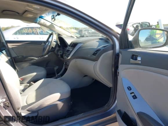 2016 Hyundai Accent SE с VIN KMHCT4AE2GU107135, выставлен на аукционе IAAI как лот 43394120 с пробегом 65 623 миль миль и . История ставок и продаж доступна на DreamBid. Изображение 5.