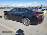 ✅ 2017 Lexus ES 300h • VIN: JTHBW1GG4H2136324 • Lot: 82260905. Wystawiony na Copart z przebiegiem 194 639 mil. Bezpłatny archiwum sprzedaży aukcyjnych z USA i szczegółowy raport historii pojazdu na DreamBid. Zdjęcie 2.