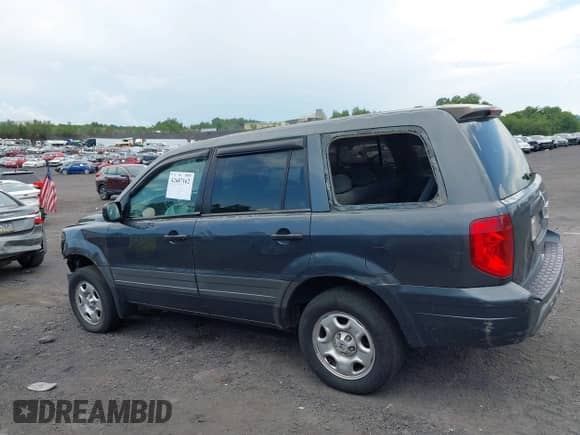 2003 Honda Pilot LX with VIN 2HKYF18173H544653, listed as a IAAI auction lot 42687162 with 258,132 mi miles and . Bid and sale history available at DreamBid. Image 14.