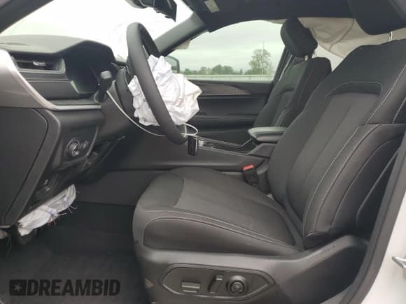 ✅ 2025 Jeep Grand Cherokee Altitude • VIN: 1C4RJHAG8SC273803 • Lot: 80373015. Listed on Copart with 6,614 mi. Free auction sales archive from the USA and detailed vehicle history report at DreamBid. Image 7.