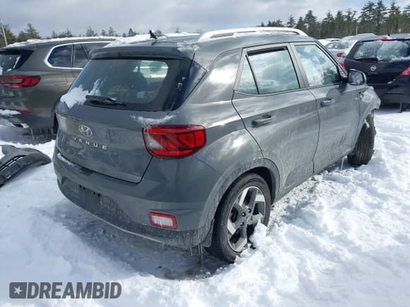 ✅ 2021 Hyundai Venue Denim • VIN: KMHRC8A31MU093143 • Lot: 41541572. Listed on IAAI with 24,804 mi. Free auction sales archive from the USA and detailed vehicle history report at DreamBid. Image 4.