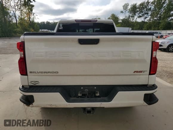 ✅ 2019 Chevrolet Silverado 1500 RST • VIN: 3GCUYEED1KG273840 • Lot: 83783625. Listed on Copart with 53,303 mi. Free auction sales archive from the USA and detailed vehicle history report at DreamBid. Image 6.