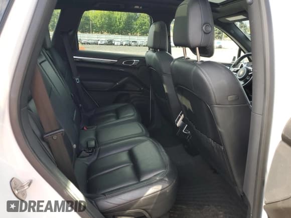 ✅ 2016 Porsche Cayenne • VIN: WP1AA2A29GLA06500 • Lot: 80151315. Wystawiony na Copart z przebiegiem 154 611 mil. Bezpłatny archiwum sprzedaży aukcyjnych z USA i szczegółowy raport historii pojazdu na DreamBid. Zdjęcie 11.