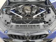 ✅ 2024 BMW X5 M60i • VIN: 5UX33EU05R9S81764 • Lot: 90261555. Wystawiony na Copart z przebiegiem 24 273 mil. Bezpłatny archiwum sprzedaży aukcyjnych z USA i szczegółowy raport historii pojazdu na DreamBid. Zdjęcie 12.