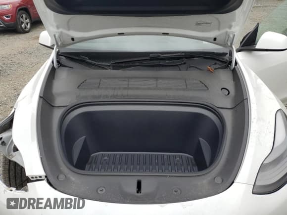 ✅ 2023 Tesla Model Y Long Range • VIN: 7SAYGDEE3PF751019 • Лот: 57972885. Опубликован ранее на Copart с пробегом 24 591 миль. Бесплатный доступ к архиву аукционных продаж из США и подробный отчёт об истории автомобиля на DreamBid. Изображение 12.