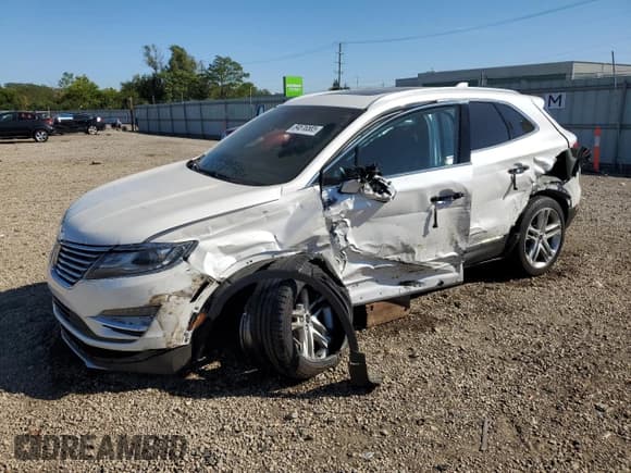 ✅ 2018 Lincoln MKC Reserve • VIN: 5LMCJ3D9XJUL29117 • Lot: 84616585. Listed on Copart with 76,779 mi. Free auction sales archive from the USA and detailed vehicle history report at DreamBid. Image 1.