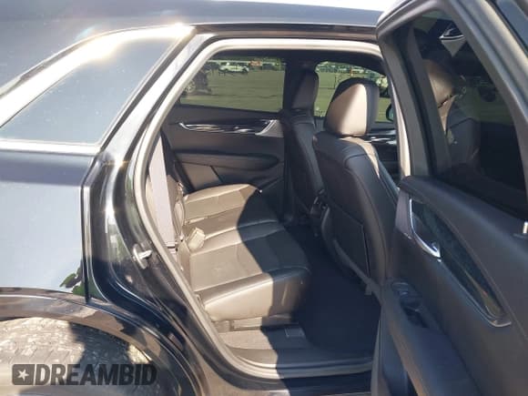 ✅ 2021 Cadillac XT5 AWD Premium Luxury • VIN: 1GYKNDRS3MZ104502 • Лот: 42463839. Опубликован ранее на IAAI с пробегом 85 192 миль. Бесплатный доступ к архиву аукционных продаж из США и подробный отчёт об истории автомобиля на DreamBid. Изображение 8.