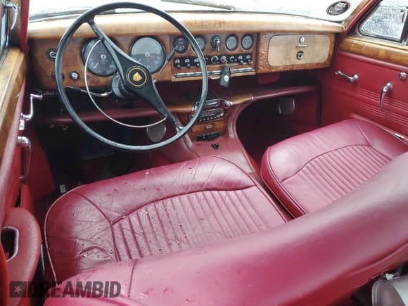 ✅ 1965 Jaguar S-Type • VIN: P1B76828BW • Lot: 85593434. Listed on Copart with 1,886 mi. Free auction sales archive from the USA and detailed vehicle history report at DreamBid. Image 8.