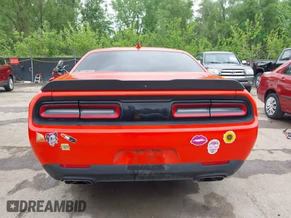 2018 Dodge Challenger R/T z VIN 2C3CDZBT4JH276955, wystawiony jako IAAI lot #42149110 z przebiegiem 80 000 mil mil oraz . Historia ofert i sprzedaży dostępna na DreamBid. Obrazek 16.