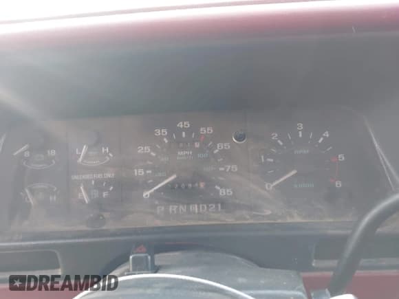 ✅ 1994 Ford Explorer Eddie Bauer • VIN: 1FMDU34X8RUB03358 • Lot: 41753389. Listed on IAAI with 2,084 mi. Free auction sales archive from the USA and detailed vehicle history report at DreamBid. Image 7.