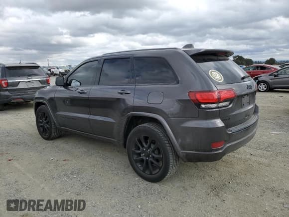 ✅ 2018 Jeep Grand Cherokee Altitude • VIN: 1C4RJFAG5JC189067 • Lot: 81812115. Wystawiony na Copart z przebiegiem 108 821 mil. Bezpłatny archiwum sprzedaży aukcyjnych z USA i szczegółowy raport historii pojazdu na DreamBid. Zdjęcie 2.