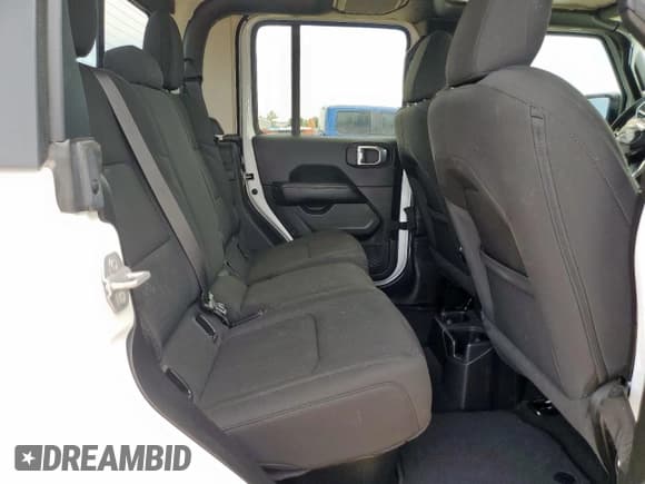 ✅ 2023 Jeep Gladiator Overland • VIN: 1C6HJTFG0PL514615 • Лот: 57795945. Опубликован ранее на Copart с пробегом 32 427 миль. Бесплатный доступ к архиву аукционных продаж из США и подробный отчёт об истории автомобиля на DreamBid. Изображение 10.